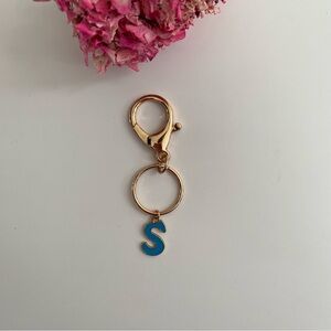Gold colored Key Ring with CHOICE of Initial Charm NWT